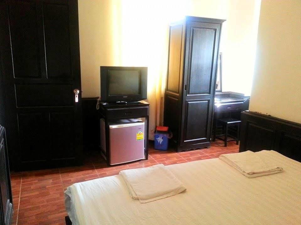 Sengphachanh Hotel 2 В'єнтьян Екстер'єр фото