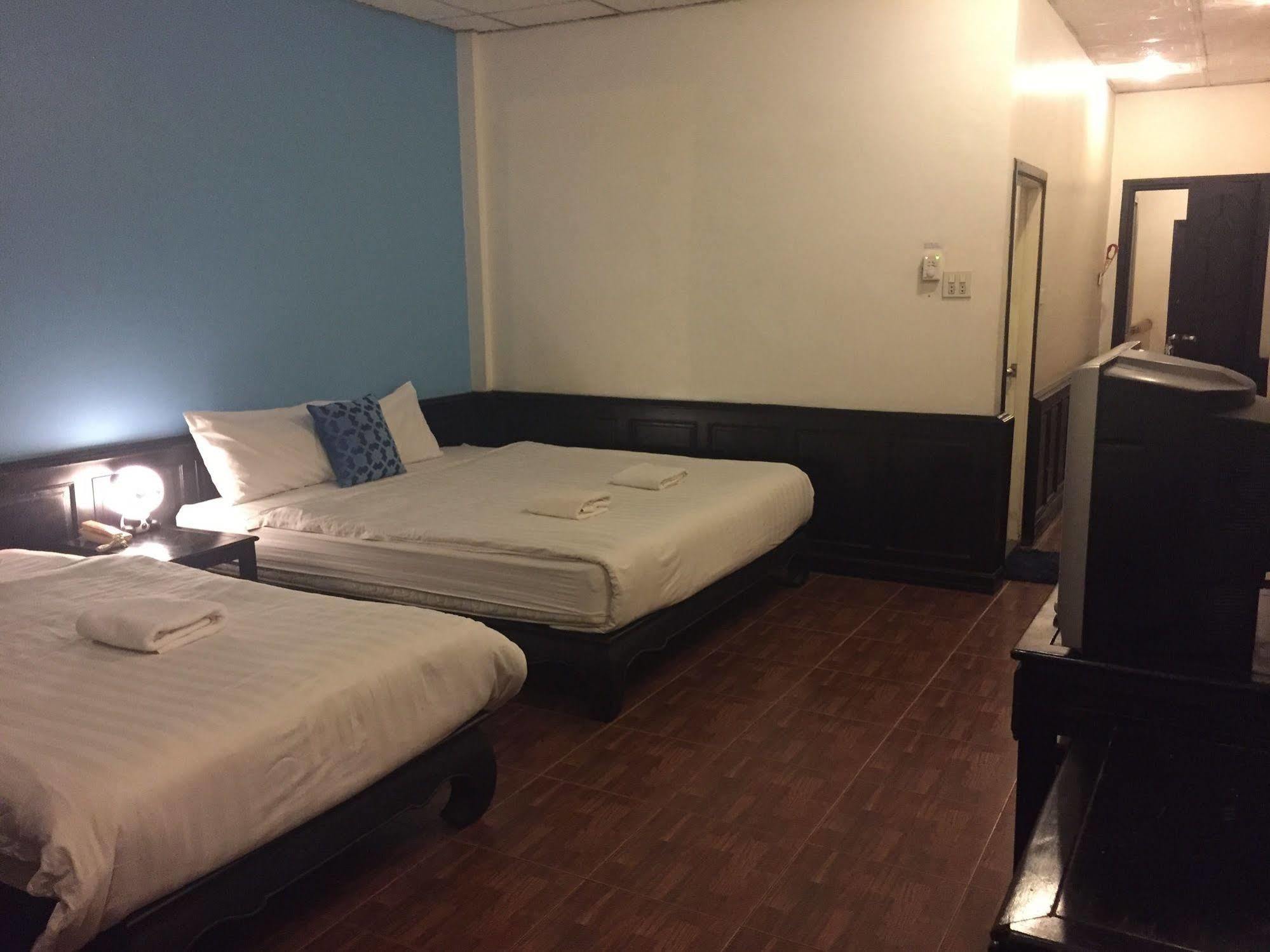 Sengphachanh Hotel 2 В'єнтьян Екстер'єр фото