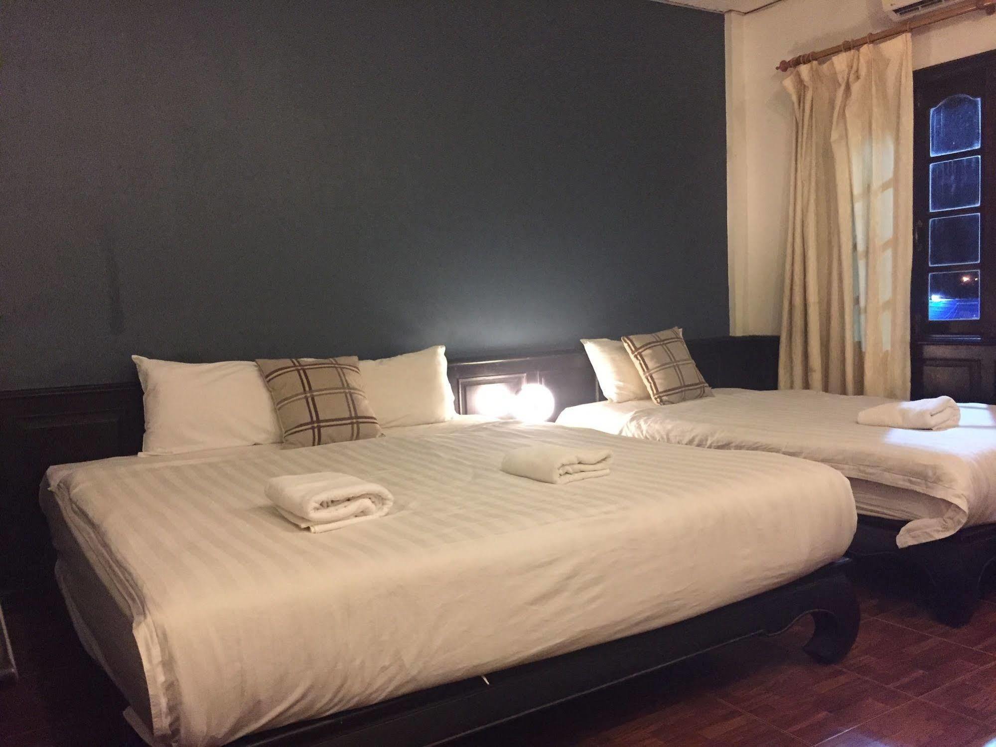 Sengphachanh Hotel 2 В'єнтьян Екстер'єр фото